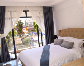 Luxury Studio Apartment